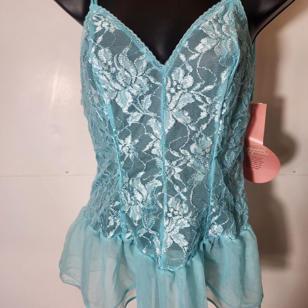 Vtg Teddy Romper Lingerie  Ruffles Lace Romantic Moods USA Nylon Med Blue NWT